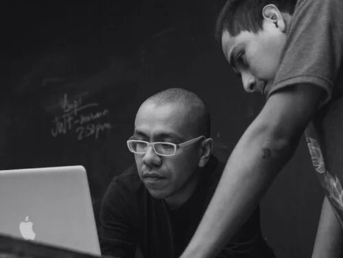 The story behind the project - 亿万28